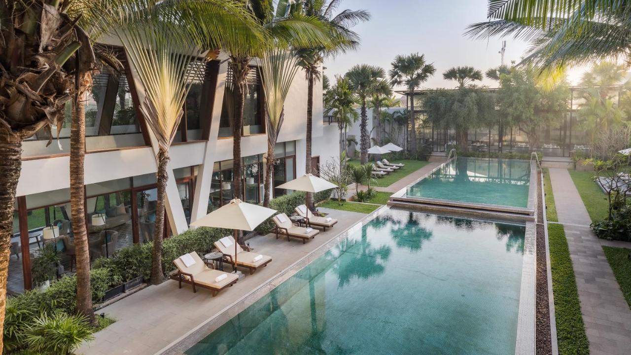 Shintana Saya La Maison Siem Reap Exteriér fotografie The hotel's pool