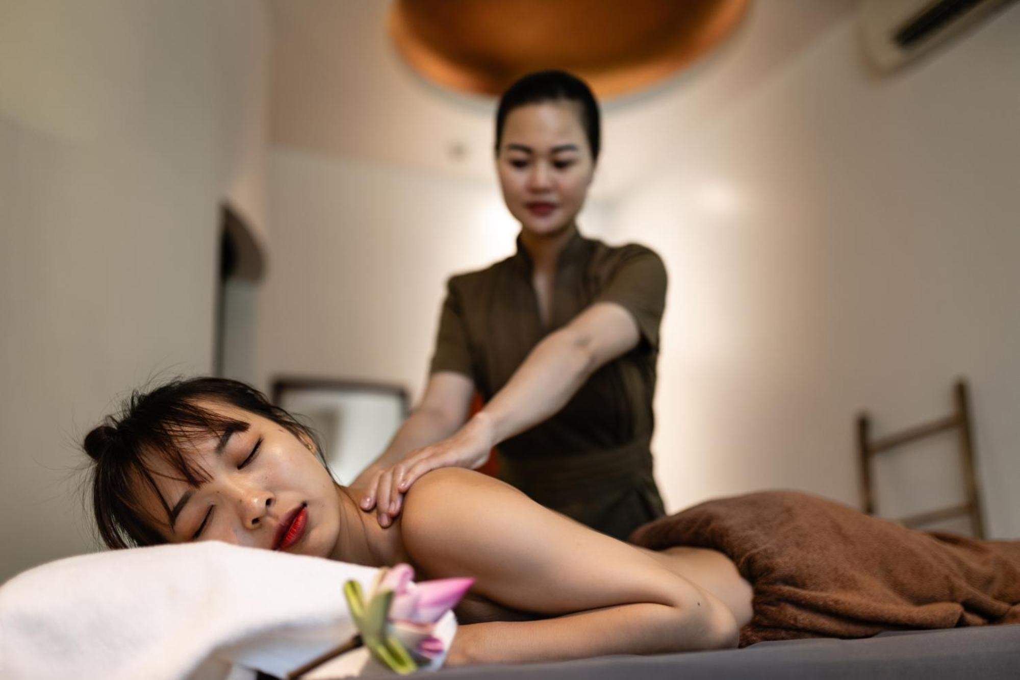 Shintana Saya La Maison Siem Reap Exteriér fotografie Thai massage